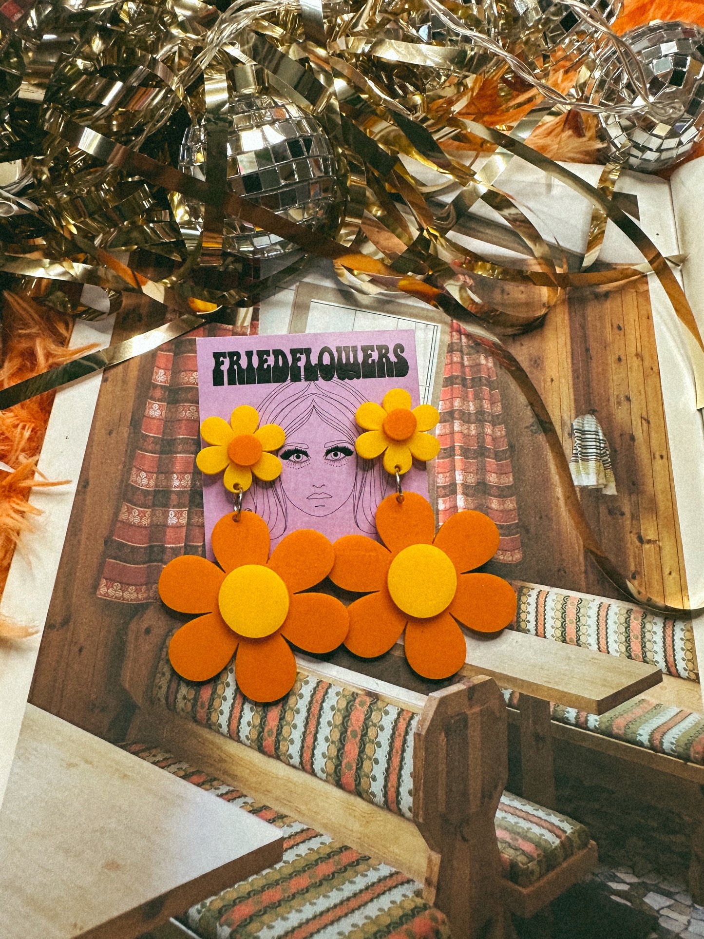 Bonnie Daisy Flower Earrings