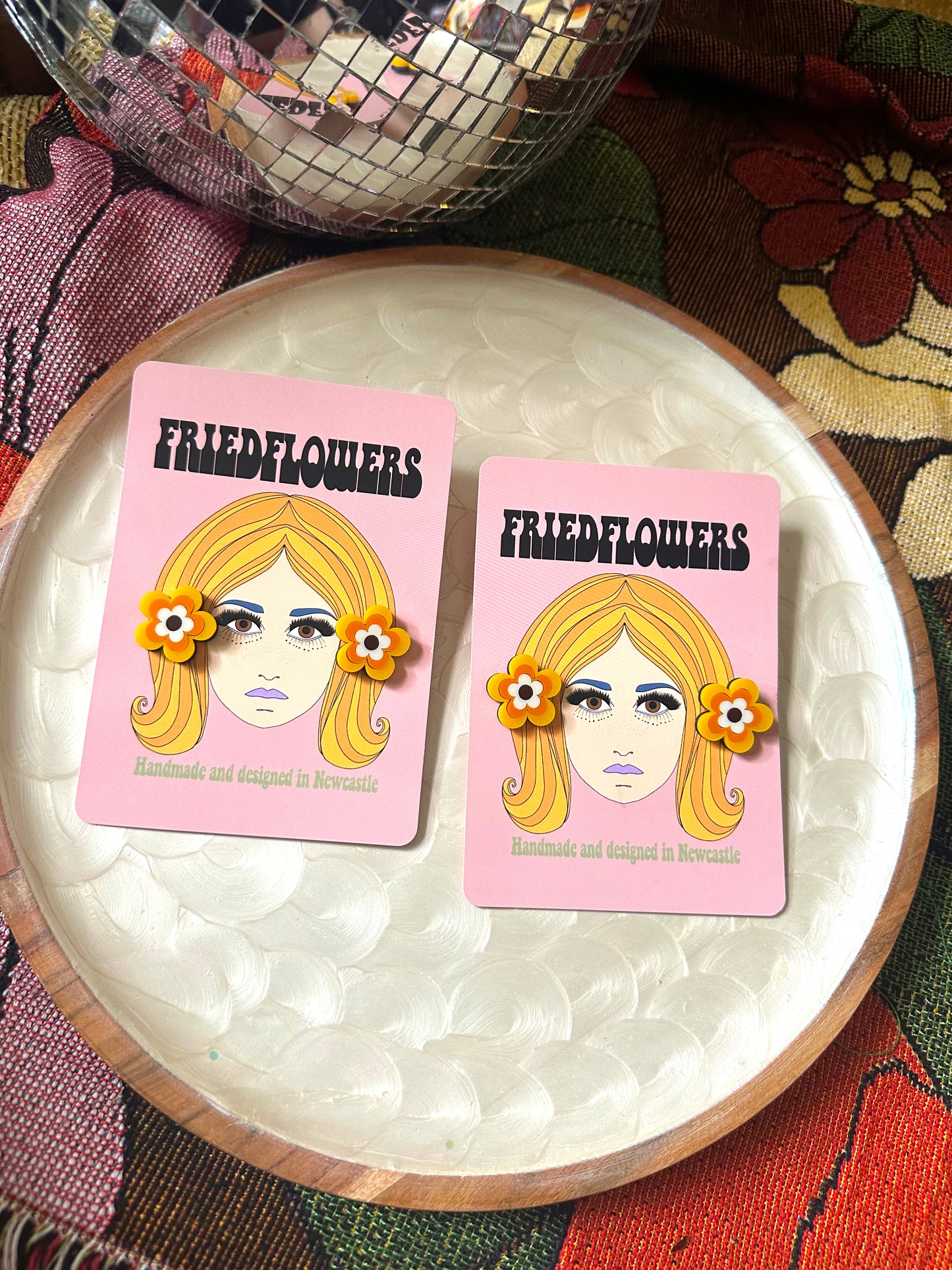 Retro groovy Flower Studs