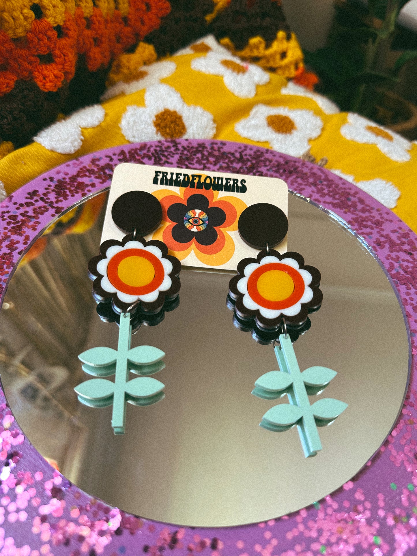 Sample Sunny 1970s Flower earrings