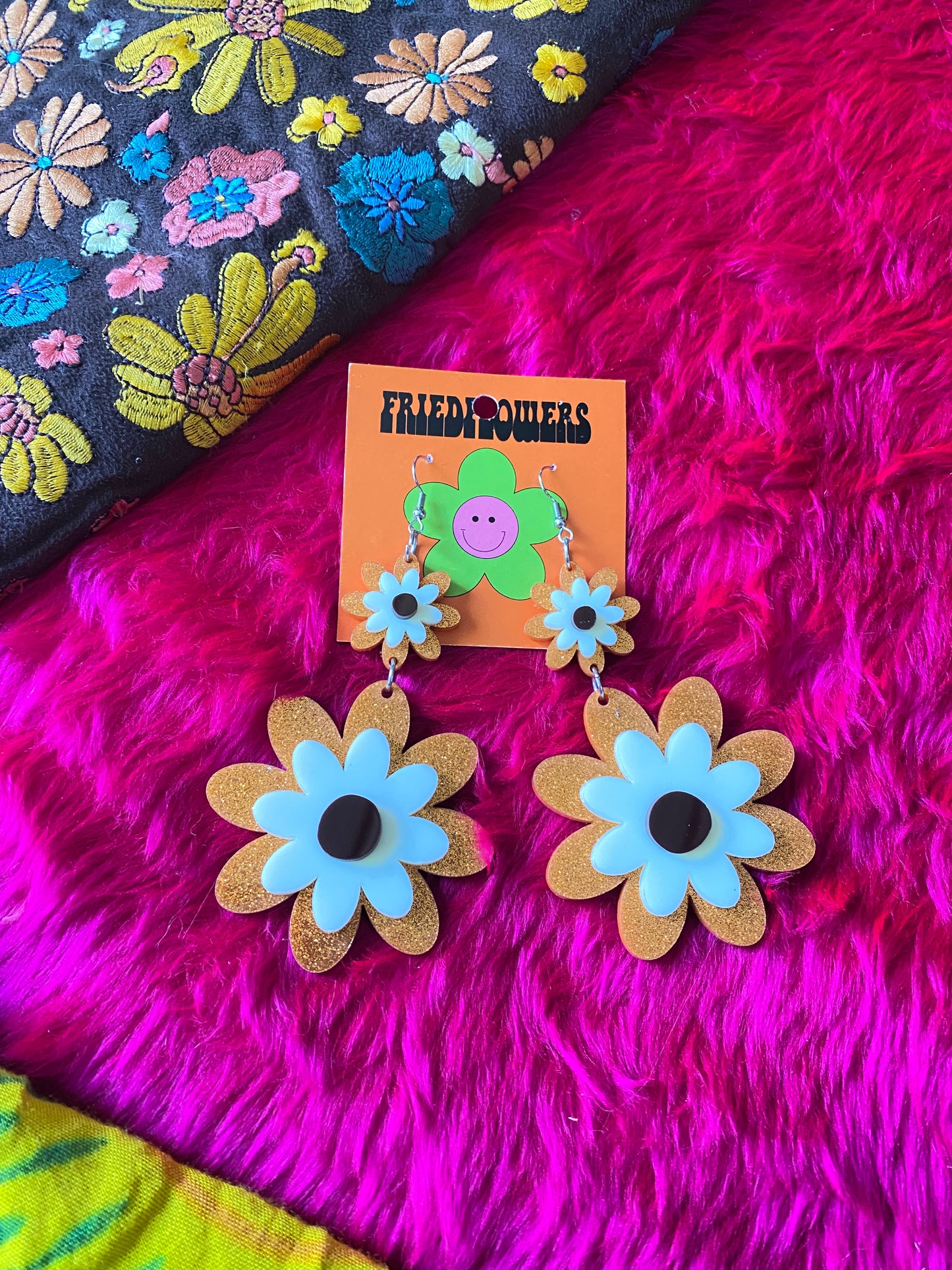 Feeling Groovy Flower Power earrings